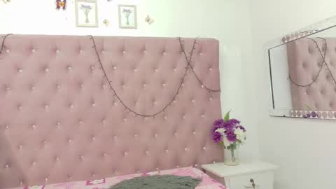 Snapshot of rebecamarshall chatting on January 2026 12:43:01 PM Rebeca... online show from January 2026 12:43:01 PM