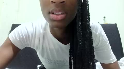 Tu mami Rebecca online show from May 2026 12:13:01 PM