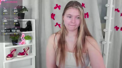 Snapshot of rebecca_____ chatting on February 2025 09:35:02 PM rebecca_____ online show from February 2025 09:35:02 PM