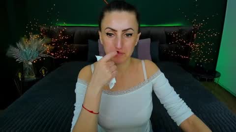 rebecca_diamonds online show from February 2025 07:23:02 AM