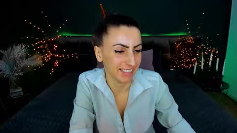 rebecca_diamonds online show from February 2026 06:19:02 AM