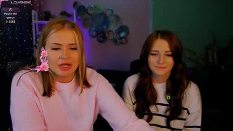 rebecca_smile_ online show from September 2025 07:19:02 PM