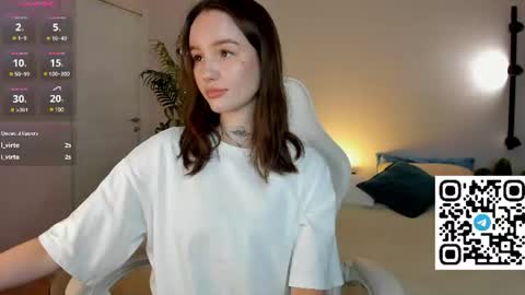Snapshot of rebecca_vargas chatting on July 2026 01:09:02 AM Rebecca online show from July 2026 01:09:02 AM