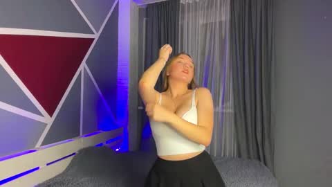 Rebecca online show from October 2025 04:29:01 PM