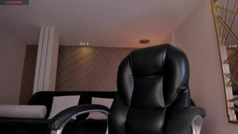 Rebe online show from April 2026 08:57:02 PM