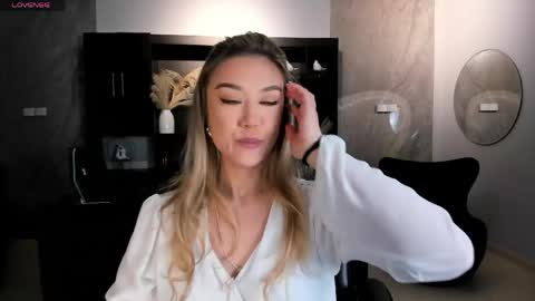 Rebe online show from June 2026 05:38:02 PM