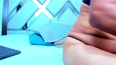 rebeccamitchell_ online show from May 2026 02:11:02 PM
