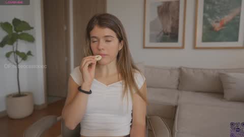 Snapshot of rebeccastonee chatting on September 2025 09:05:01 PM - Maria - Of rebeccastonec - telegram online show from September 2025 09:05:01 PM