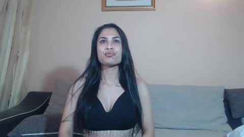 rebecka_sweet online show from May 2026 01:18:02 PM