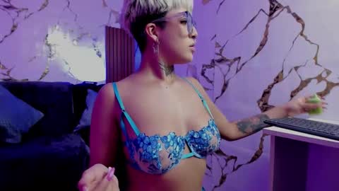 Snapshot of rebeka_baker chatting on September 2025 02:35:01 AM REBEKA online show from September 2025 02:35:01 AM