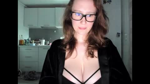 Lolanaturalred online show from March 2026 06:56:01 PM