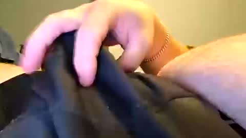 Snapshot of red24devils chatting on October 2025 12:06:01 PM red24devils online show from October 2025 12:06:01 PM