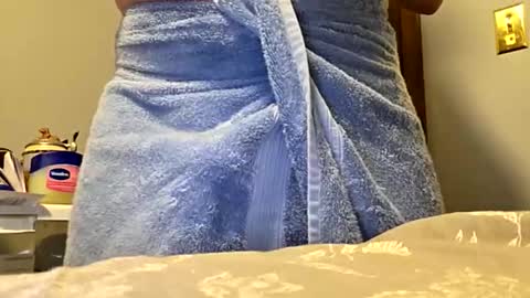 Snapshot of red24devils chatting on October 2025 05:04:02 PM red24devils online show from October 2025 05:04:02 PM