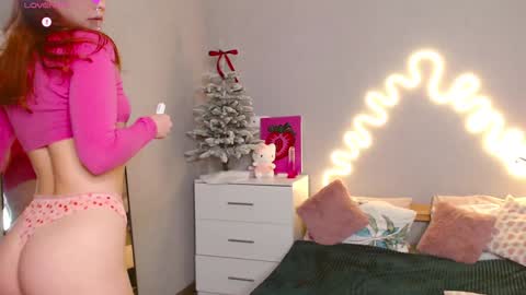 Snapshot of red__candy chatting on January 2025 04:24:01 PM red__candy online show from January 2025 04:24:01 PM