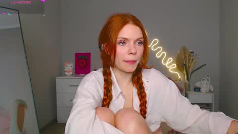 Snapshot of red__candy chatting on February 2025 01:51:02 PM red__candy online show from February 2025 01:51:02 PM