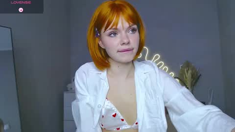 Snapshot of red__candy chatting on February 2025 12:44:02 PM red__candy online show from February 2025 12:44:02 PM