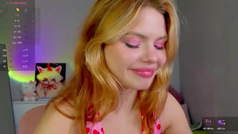 Snapshot of red__candy chatting on October 2025 01:00:01 PM red__candy online show from October 2025 01:00:01 PM