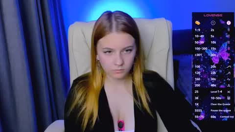 Snapshot of red__dizzy chatting on October 2025 08:27:02 PM red__dizzy online show from October 2025 08:27:02 PM