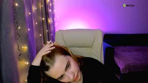 Snapshot of red__dizzy chatting on November 2025 09:58:01 PM red__dizzy online show from November 2025 09:58:01 PM