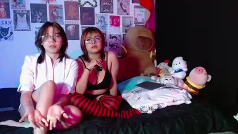 red_cherry2 online show from June 2026 07:34:01 AM