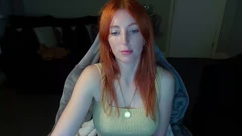 Snapshot of red_firesquirt chatting on January 2025 02:46:01 PM Red - online show from January 2025 02:46:01 PM