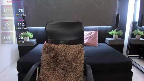 red_meggann online show from July 2026 11:35:01 AM