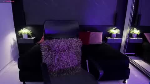 red_meggann online show from July 2026 11:25:01 AM