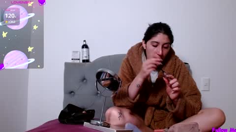 IG   OF red moonn online show from January 2025 10:39:02 AM