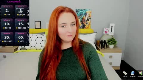 Lessy Fox online show from December 2024 10:00:01 PM