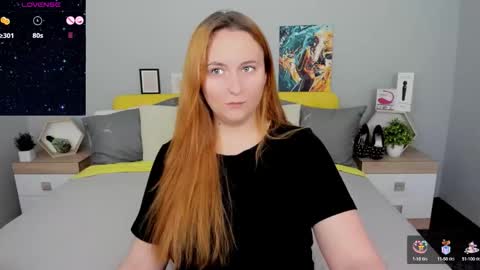 Lessy Fox online show from September 2025 06:18:02 PM