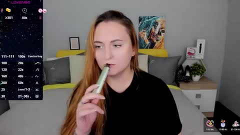 Lessy Fox online show from September 2025 05:46:01 PM