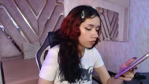 red_pandaa online show from May 2026 03:26:01 AM