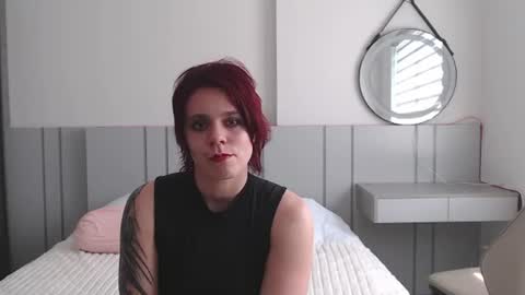 Snapshot of red_roxyfoxy chatting on June 2026 03:18:01 AM Ann online show from June 2026 03:18:01 AM