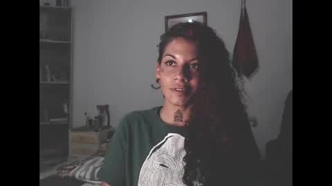 Instagram Valerie yourdream online show from February 2025 08:18:01 PM