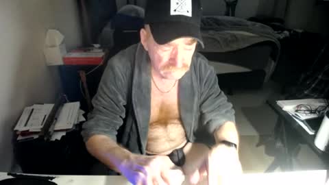 Red online show from June 2026 09:05:02 PM