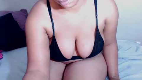 Snapshot of redbonexx22 chatting on March 2026 06:54:01 AM redbonexx22 online show from March 2026 06:54:01 AM