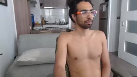 redfloweer online show from December 2024 07:22:02 PM