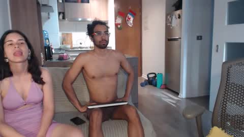 redfloweer online show from December 2024 10:03:02 PM