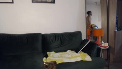 redfloweer online show from February 2025 12:17:02 AM