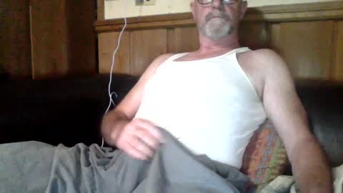 Snapshot of redfox60010 chatting on July 2026 09:39:02 PM redfox60010 online show from July 2026 09:39:02 PM