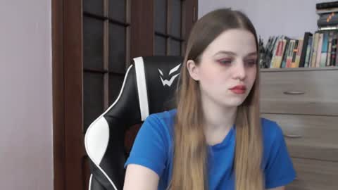 Lily online show from December 2024 03:26:02 AM