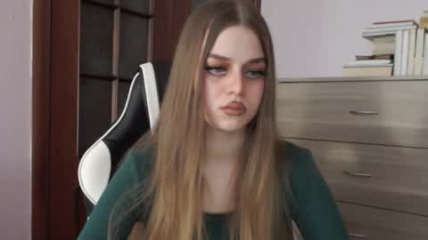 Lily online show from February 2026 02:43:01 AM