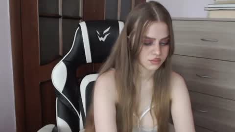 Lily online show from July 2026 03:23:01 AM