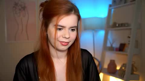 RedHotlinee online show from November 2025 06:54:01 PM