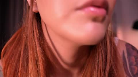 Red Jasmine online show from May 2026 09:45:02 PM