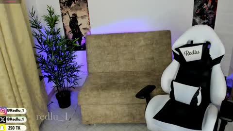 Snapshot of redlu_1 chatting on January 2025 02:12:02 AM Lu Independiet model online show from January 2025 02:12:02 AM