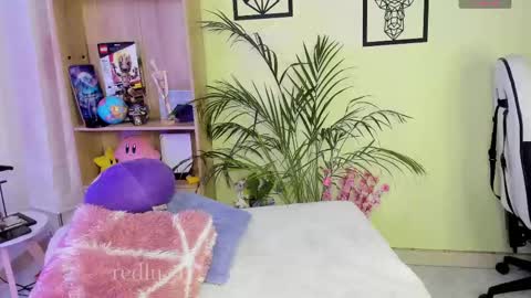 Snapshot of redlu_1 chatting on March 2025 04:24:02 AM Lu Independiet model online show from March 2025 04:24:02 AM