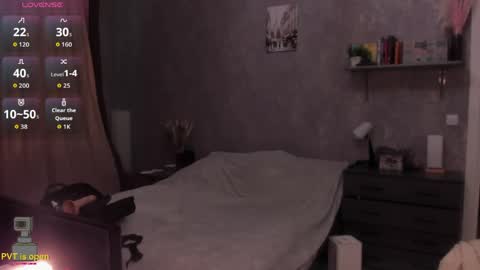 Stephanie online show from March 2026 09:16:01 AM