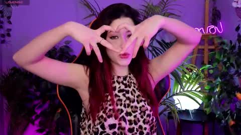 Kiara online show from November 2025 08:32:01 PM