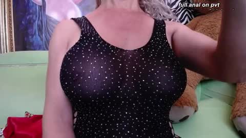 MIA online show from October 2025 04:16:01 PM